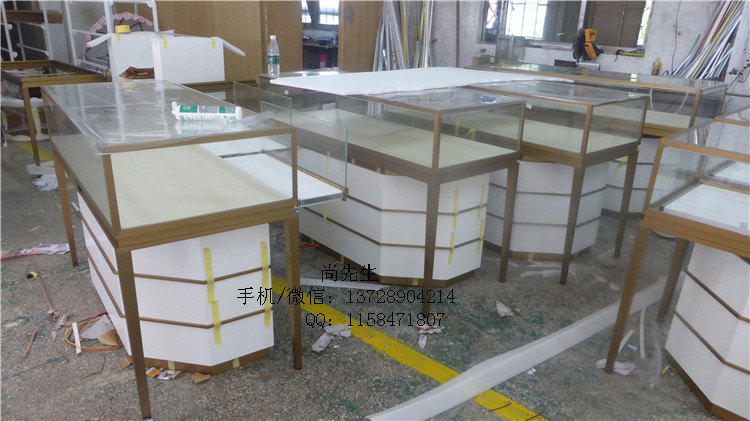 珠寶展示柜圖片.jpg 珠寶展示柜圖片.jpg