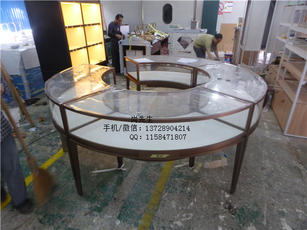 圓形珠寶展示柜.jpg 圓形珠寶展示柜.jpg