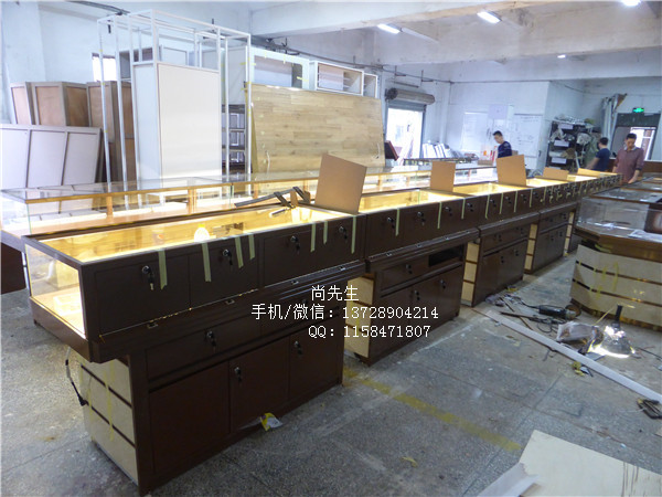 珠寶展示柜圖片.jpg