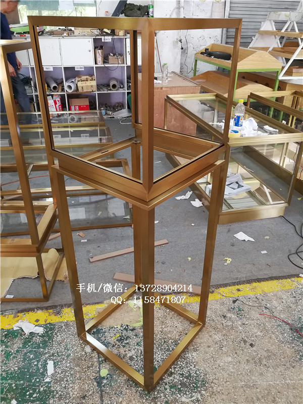 精品不銹鋼珠寶展柜.jpg 精品不銹鋼珠寶展柜.jpg