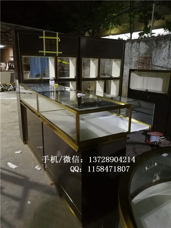 珠寶店柜臺(tái)制作.jpg 珠寶店柜臺(tái)制作.jpg