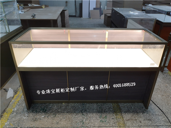 珠寶金行展示柜臺.jpg 珠寶金行展示柜臺.jpg