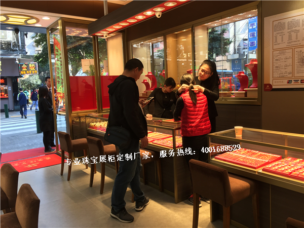 金店珠寶展示柜.jpg 金店珠寶展示柜.jpg