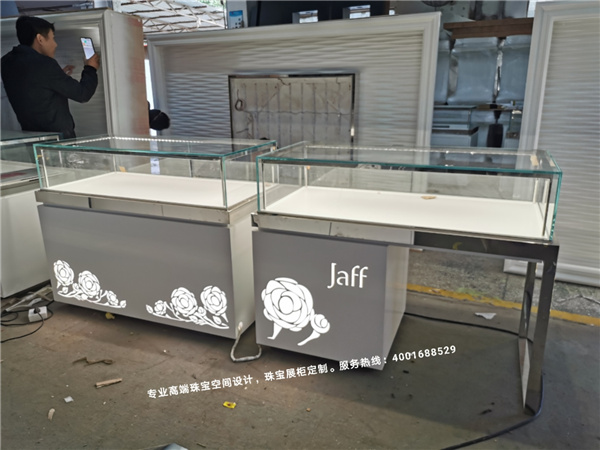 珠寶展示柜.jpg 珠寶展示柜.jpg