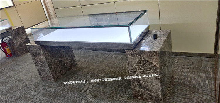珠寶展示柜.jpg