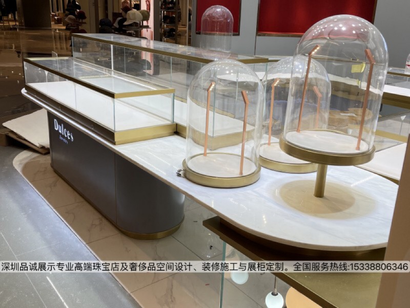深圳品誠(chéng)展示展覽珠寶展柜定制效果4_副本.jpg