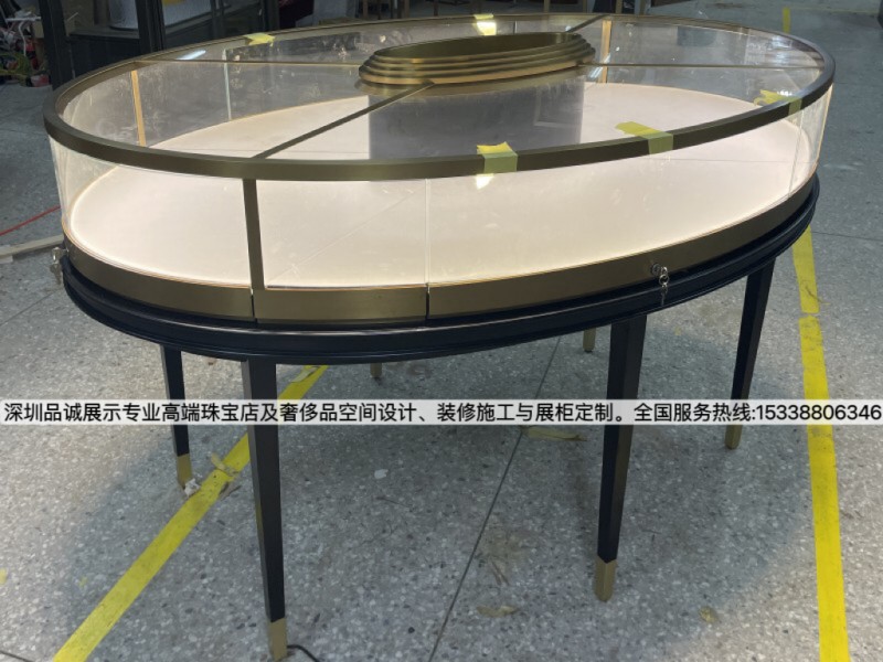 黑色不銹鋼中島珠寶店展柜設(shè)計